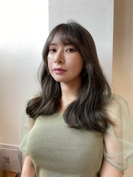 ロンドアベニール 北千住(Lond avenir) 韓国風くびれロング シルバーアッシュ 西田大樹