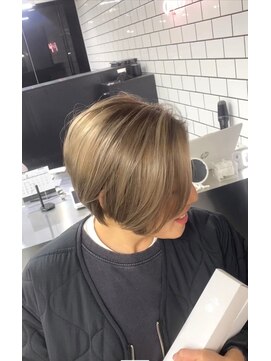 ギミックパシャ(GIMMICK pasha) #白髪ぼかし #シャドールーツ