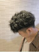 ツイストスパイラルパーマ刈り上げツーブロックマッシュ
