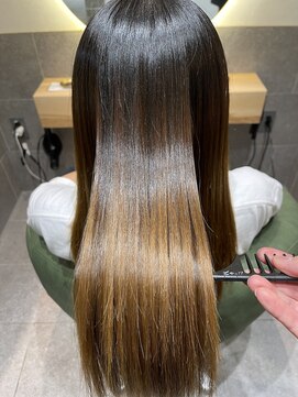 ビスコヘアー(BISCO hair) ブリーチ毛に髪質改善縮毛矯正☆絹髪☆担当藤原
