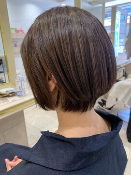 アッシュ 仙川店(Ash) 大人可愛い20代30代40代50代 丸みショートボブ ヘルシースタイル