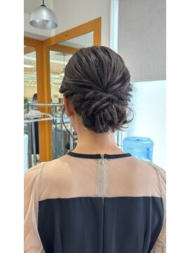 ユニ バイ マグ 長野店(Uni.by Mag) 20代30代ボブでもできる♪大人可愛い編み込み風簡単アレンジヘア