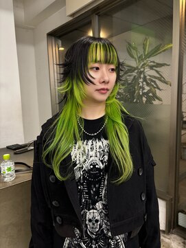 レコ 渋谷(LECO) ロングウルフのネオングリーンコントラストデザイン