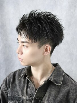 エース(ACES) 刈り上げショート束感アップバングツーブロックビジネス