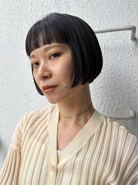 イトシテ オン眉ミニマルボブ【本多身和子】
