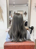 ヘアメイク アンフィ(amphi)&nbsp;ゆる巻き透明感グレージュ..~*＊.