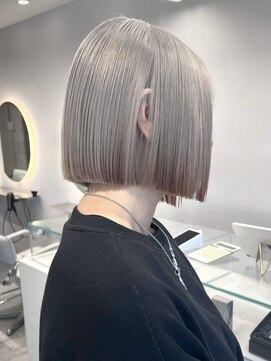 ソル バロール 表参道(SOL .valor) ハイトーンデザインカラーペールピンクベージュホワイトブロンド