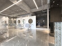 モアナ バイ ヘッドライト 宜野湾店(Moana by HEADLIGHT)