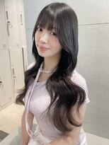 トリッカ シブヤ(TRICCA SHIBUYA)&nbsp;ロングレイヤー/巻き髪/韓国風/ワンホン/黒髪/艶髪/髪質改善20代