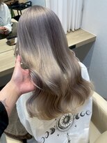 ソレイユトウキョウシブヤ(SOLEIL TOKYO shibuya)&nbsp;ミルクティーグレージュハイトーンシルバーベージュブリーチ