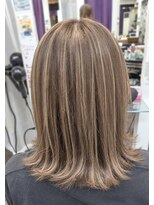 コアフールソレイユ(coiffeur SOLEIL)&nbsp;白髪ぼかしハイライト