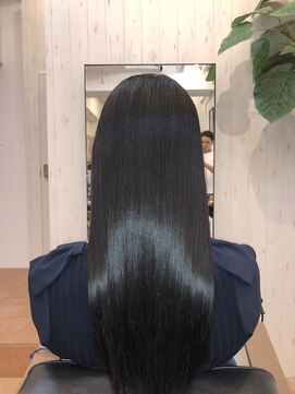 アコンプリッシュ 代官山 恵比寿(accomplish) プラチナミネコラ