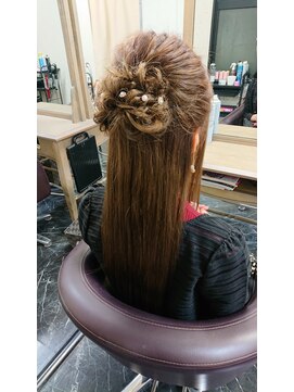 エヌエービー 池袋店(N.A.B.) ハーフアップ