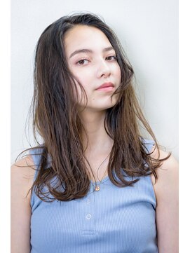 シャルム(charme) ナチュラルアッシュ、セミロングスタイル