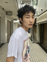 ヒュージ 三軒茶屋(huge)&nbsp;ツイストスパイラル/束感ショート/ツーブロックマッシュ