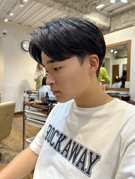 エクリ 麻布十番(equri) ニュアンスショートセンターパート