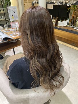 ルル カリス(lulu CHARIS) ロング×ハイライトカラー