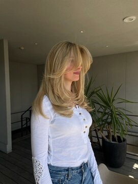 リバレッジ 白金(Leverage) 大人海外ロングレイヤー