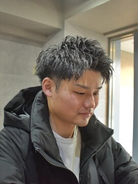 バーバーハウス ラヴィ(Barber House Lavie) ツーブロショート