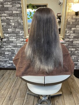 サロネ ディ ルッソ シトミーレ(salone di lusso シトミーレ) グレーカラー