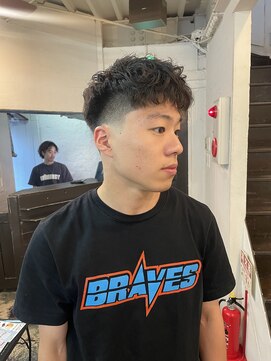 ビーバイエイトジェンツ(Bee by EIGHT GENTS) サーフカール/スパイキーショート/ブルーブラック/心斎橋