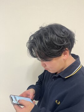 イートンクロップ オオツキ(Eton Crop Otsuki) 毛流れフェザーパーマ