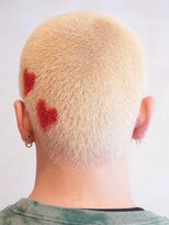 メリケンバーバーショップ コウベ(MERICAN BARBERSHOP KOBE)&nbsp;メンズカットバーバースタイルダブルブリーチペイントバズ