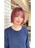 ボブ×顔まわりウルフ×ハイトーンピンク