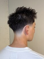 クオンヒール 淀屋橋店(QUON HEAL)&nbsp;ツイストピンパーマ/ベリーショート/テーパーフェード△