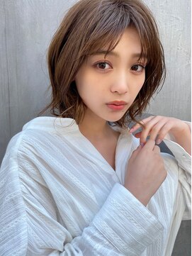 レオニード 表参道(LEONID) ニュアンスカール