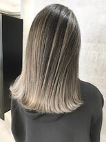 オリ(‘Oli)&nbsp;バレイヤージュ＿プラチナベージュ