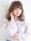 透明感ベージュ