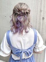 ディア(.eer)&nbsp;ヴィルシェーンハイト髪型/髪色/ヘアアレンジ/ツイステカラー