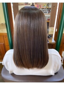 エルパライソ 鯖江店(Elparaiso) 鯖江/髪質改善/オッジオット/白髪染め/縮毛矯正/ヘッドスパ