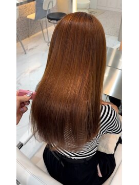 アイユー(ii+U) 艶のあるオレンジカラー