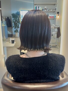 ケリーアン 太田(kelly.un) 切りっぱなしボブ / 外はね / アッシュブラウン / 群馬太田