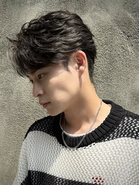 ロンド アンブル 四条烏丸(Lond ambre) 萱原大幹 センターパート/眉毛/短髪/メンズカット