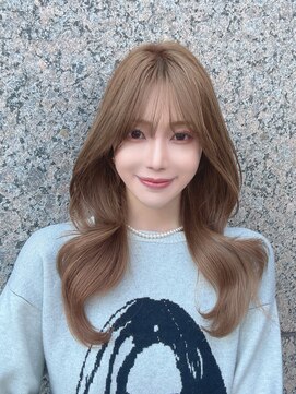 アフロート ルヴア(AFLOAT RUVUA) 小顔似合わせカットフェミニンロングレイヤーラテカラー