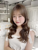 カシュカシュ 表参道(cache cache)&nbsp;セミロングミルクティーブラウンカラー前髪カット髪質改善