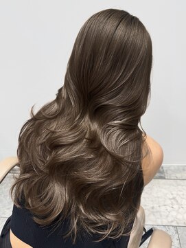 アフロート ルヴア(AFLOAT RUVUA) 彩*艶感抜群の透明感カラーはお任せ♪韓国新宿20代30代髪質改善