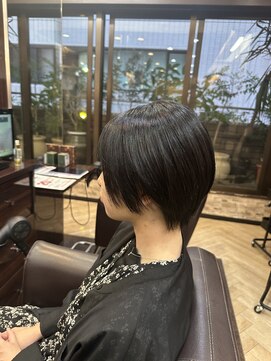 キャラ 池袋本店(CHARA) 【まさかのイメチェン！？】ロングからショートヘアに大変身♪