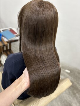 プラグ(Plug) 似合わせカットロングつや髪ケラチントリートメントオリーブ