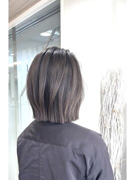 ループ(LOOP) バレイヤージュ/グラデーション