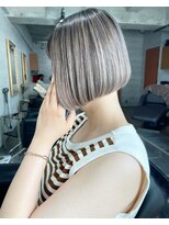 バーチョ(bacio)&nbsp;ホワイトブロンドバレイヤージュ ボブ【Insta→bacio_ozawa】