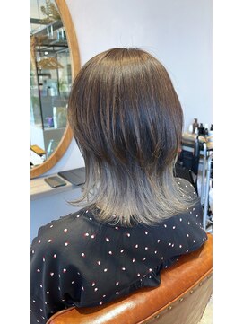 クルニエ(crenier) ●crenierで作るインナーカラーのマッシュウルフ●