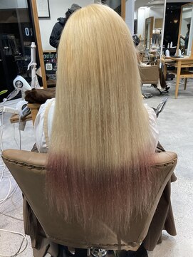 フツーロ 栄(FUTURO) #ハイトーン#ハイトーンカラー#毛先カラー