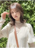 大人可愛い韓国こなれミディ顔まわりカット美髪ネビージュ