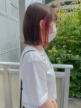 ツイギー 宮西店(TWiGGY) インナーピンク×外ハネボブ