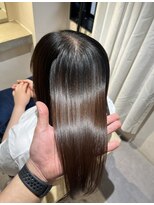 リラエ(Lyrae)&nbsp;縮毛矯正/髪質改善/美髪カラー/トリートメント【大阪/西梅田】