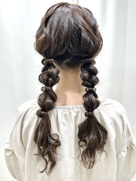 サクララ(Sakura la) ふわふわツインあみおろし参列ヘア/お呼ばれヘア/結婚式